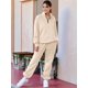 thumbnail image 4 of Conjuntos de Dos Piezas para Mujer: Jersey de Larga con Media Cremallera y Pantalón Deportivo Holgado con Bolsillos. Albaricoque L, 4 of 8