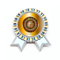 thumbnail image 1 of Ilustración realista de tocadiscos de casino Insignia broche Medalla ganadora, 1 of 3