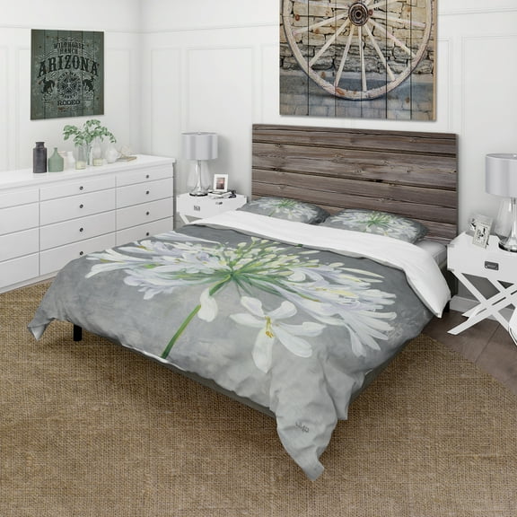 Designart 'Flower Cleome Splash I' Cottage Duvet Cover Set