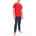 thumbnail image 4 of Camiseta Tommy Hilfiger Core Flag con cuello redondo en caoba para hombre, 4 of 4