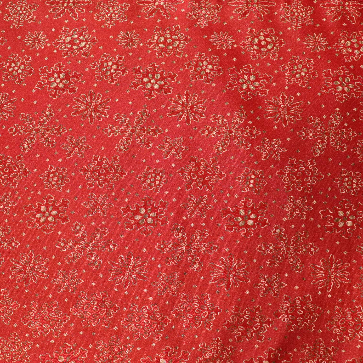 Heavy Brocade Shiny Tinsel Threads Snowflakes Design Fabric 56" Wide by 36"(1-Yard) for Arts, Crafts, & Sewing