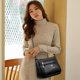 thumbnail image 5 of Bolsos para mujeres de mediana edad, bolsos para madres, bolsos nuevos, bolsos bandolera para mujeres de mediana edad y mayores, bolsos para suegras, 5 of 7