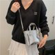 thumbnail image 2 of Bolso Cuerpo Cruzado Hombro Cuero PU para Mujeres (plata), 2 of 9