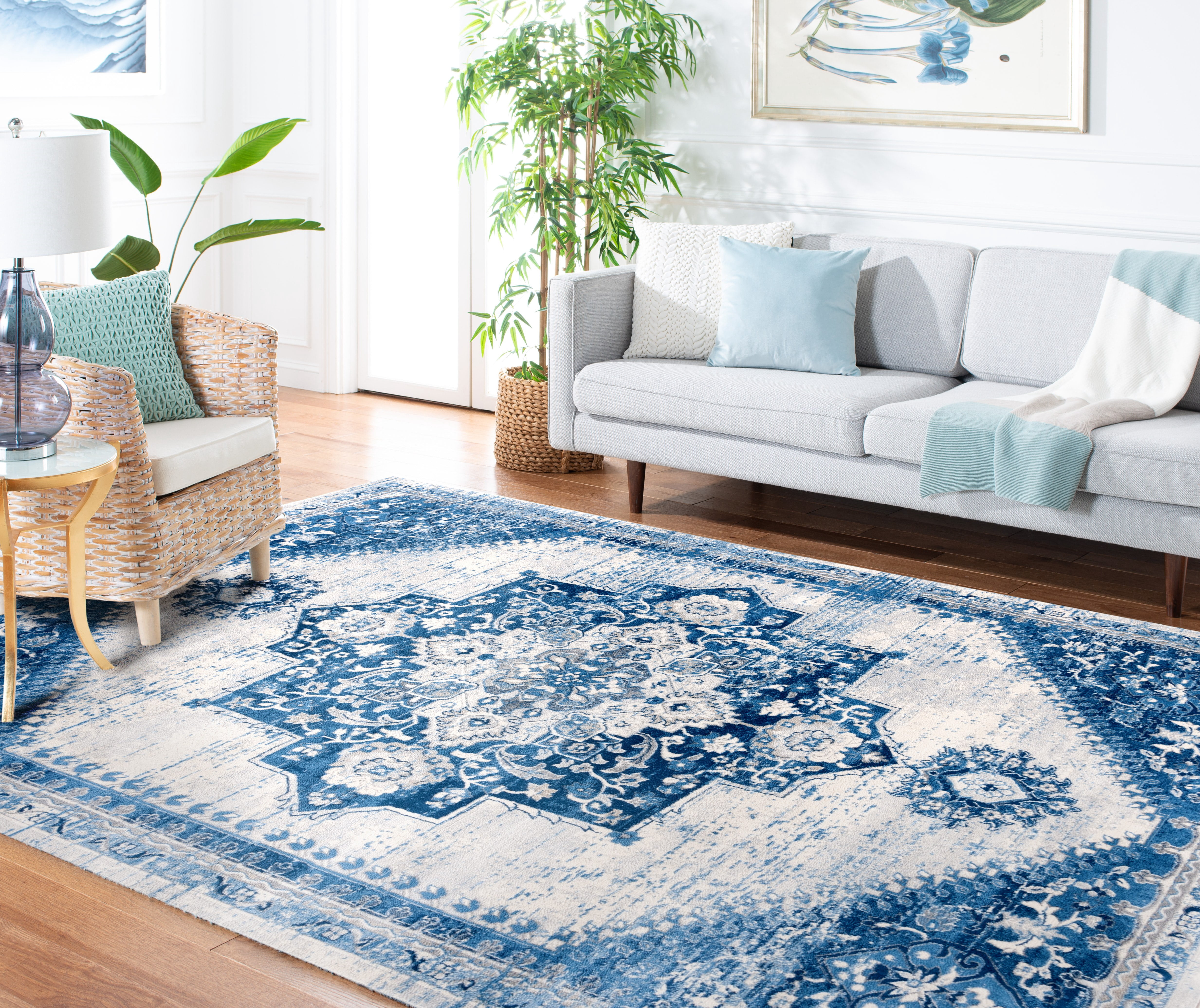 SAFAVIEH Brentwood Clotilda Oriental Area Rug, Blue/Ivory, 6'7" x 6'7" Square