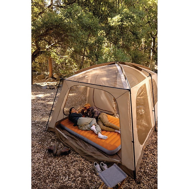 INTEX 66089SS TruAire Queen Durable and Light Camp Mat with USB Pump