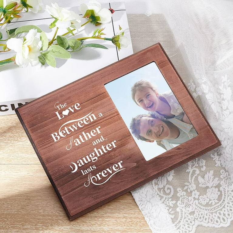  Family Where Life Begins And Love Never Ends, Engraved Natural  Wood Photo Frame Fits a 4x6 Horizontal Portrait, Frame for Family, Dad,  Mom, Grandparents, Father's Day, Mother's Day, Birthday