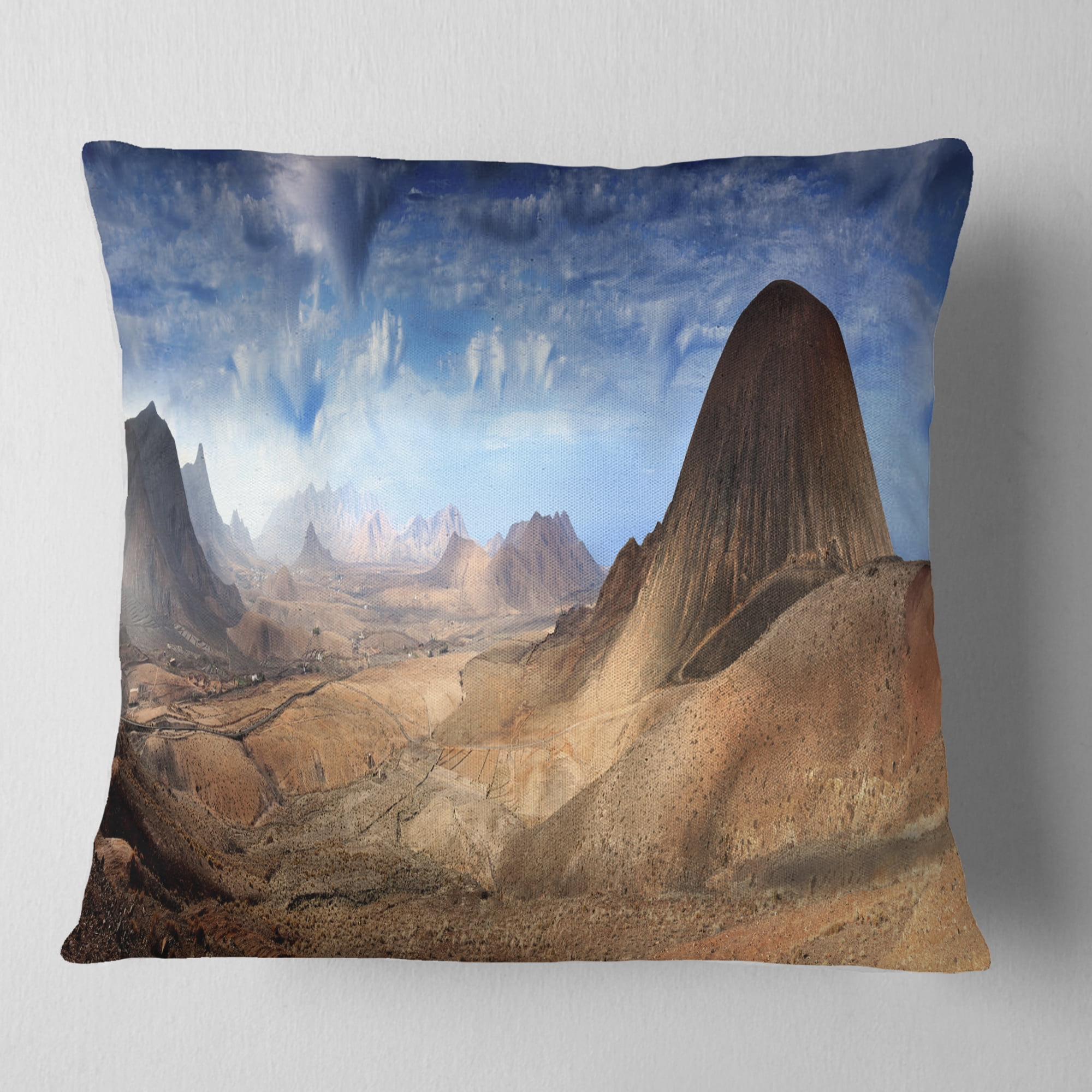 Designart Mountain Scenery Panorama - Landscape Photography Throw Pillow - 18x18