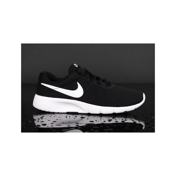 Nike tanjun shop gs black