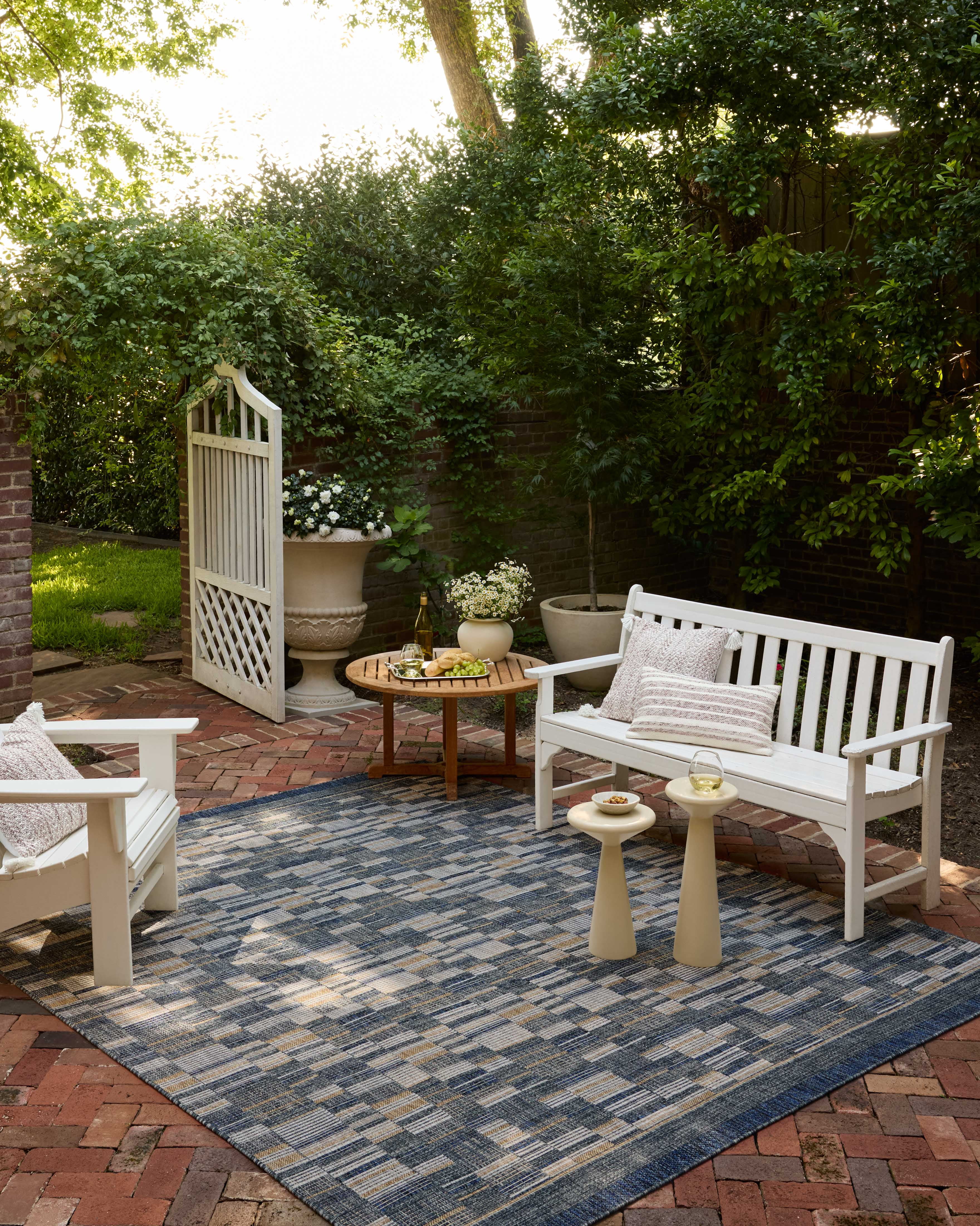 Loloi Birch Denim / Gold 6'-7" x 9'-4" Indoor/Outdoor Area Rug