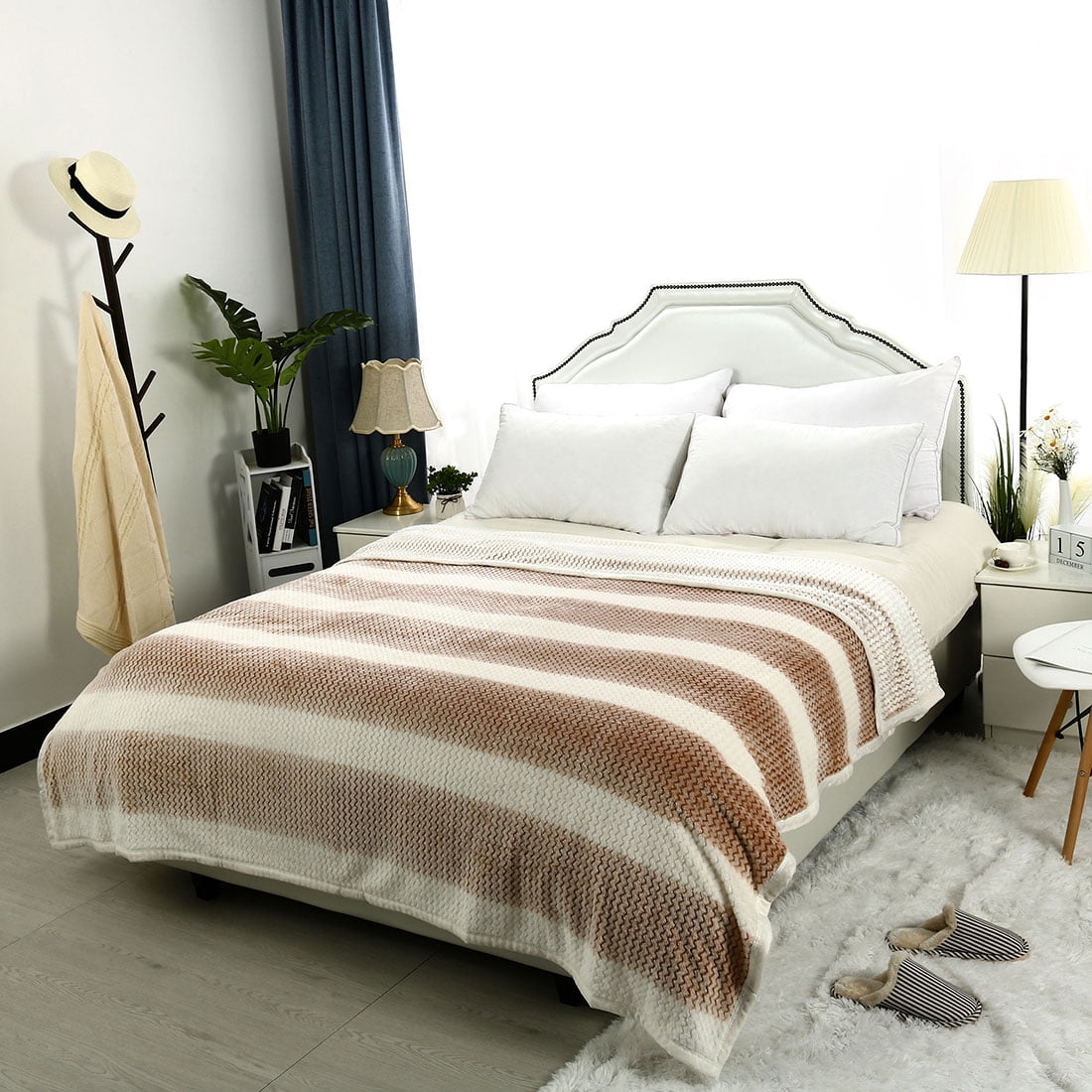 Soft Lightweight Stripe Plush Fleece Blanket For Bed Twin Full Queen