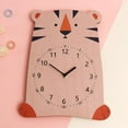 thumbnail image 2 of Reloj de pared de madera con un adorable animal de dibujos animados, ideal para la habitación de los niños. Un regalo perfecto. Tigre, 2 of 7
