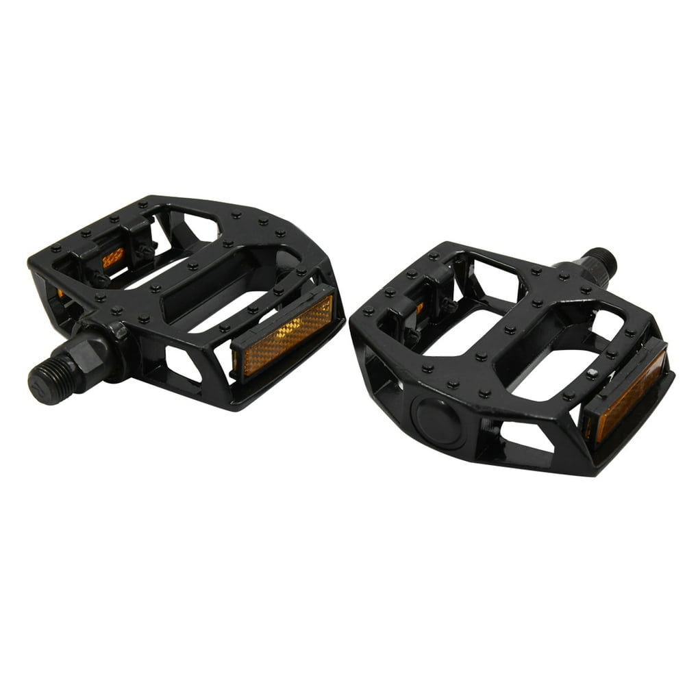 flat pedals with reflectors