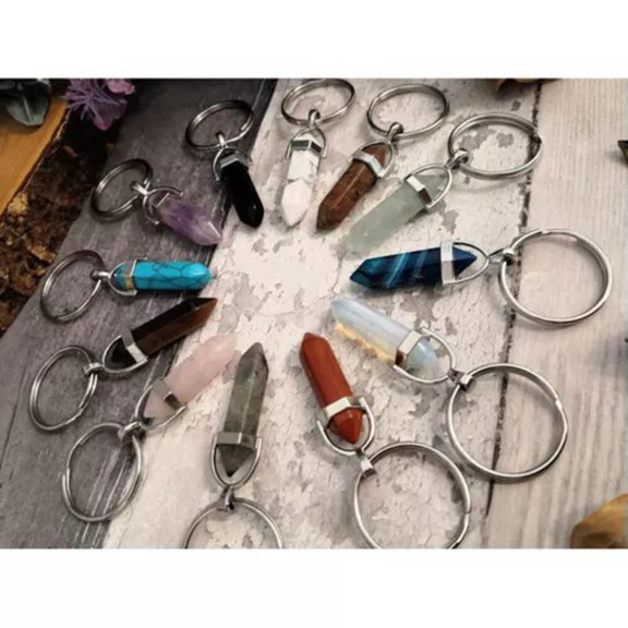 GKNET 10pcs Natural Carved Point Crystal Stone Keychain Reiki Healing Gemstone Keyring