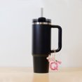 thumbnail image 3 of Ofertas Únicas 1 Pc Colgante de Letra Q con Lentejuelas en Forma de Corazón y Borlas de Mariposa para Taza de Agua Colgante de Metal Rosa y Resina, 3 of 5