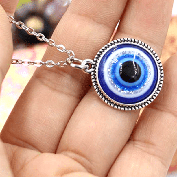 Feshionn IOBI Blue Evil Eye Cabochon Resin Pendant Necklace For Woman