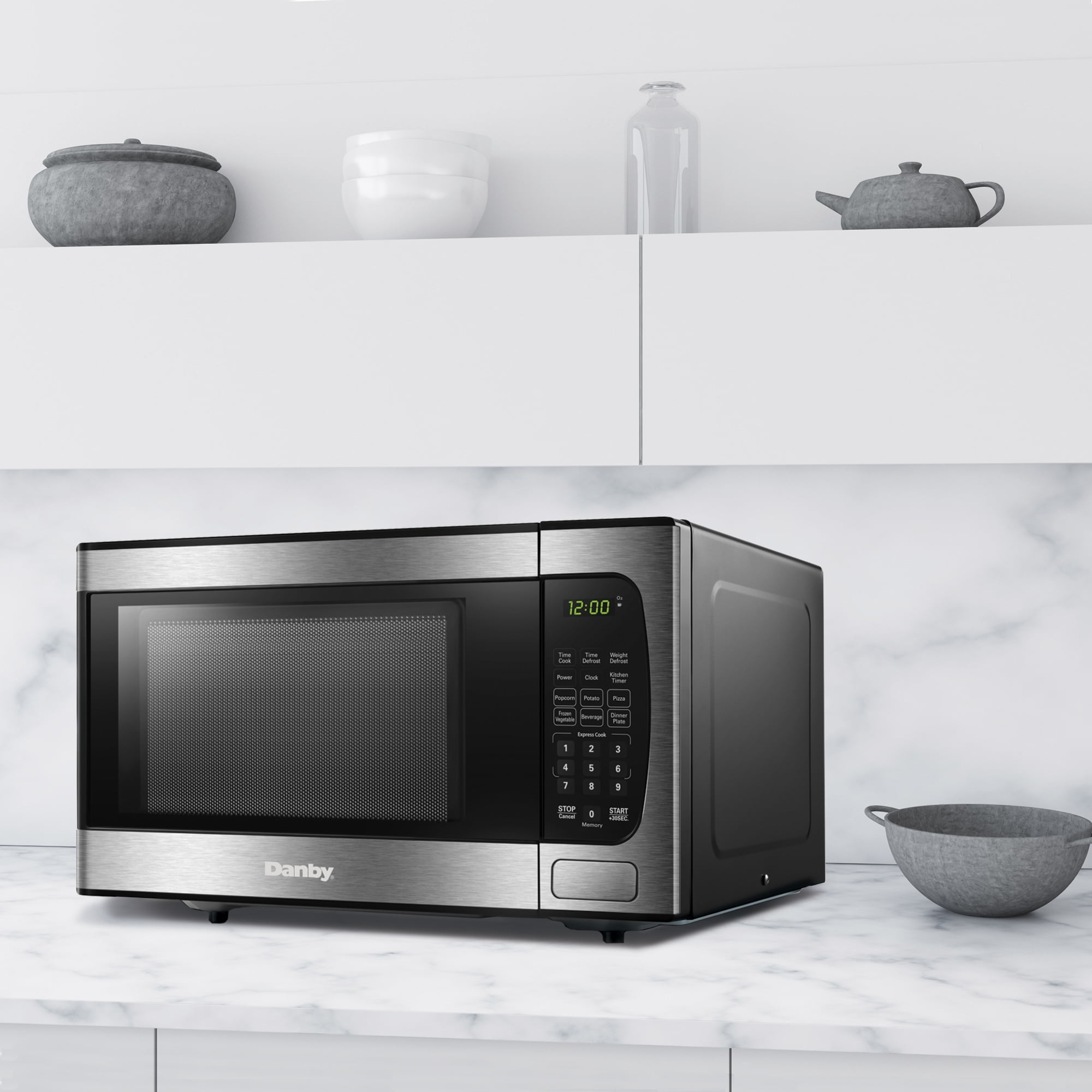 Danby DBMW0924BBS 0.9 cu. ft. Countertop Microwave in Stainless Steel