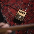 thumbnail image 3 of Pedal de overdrive y distorsión Marshall JVM negro y dorado, 3 of 6