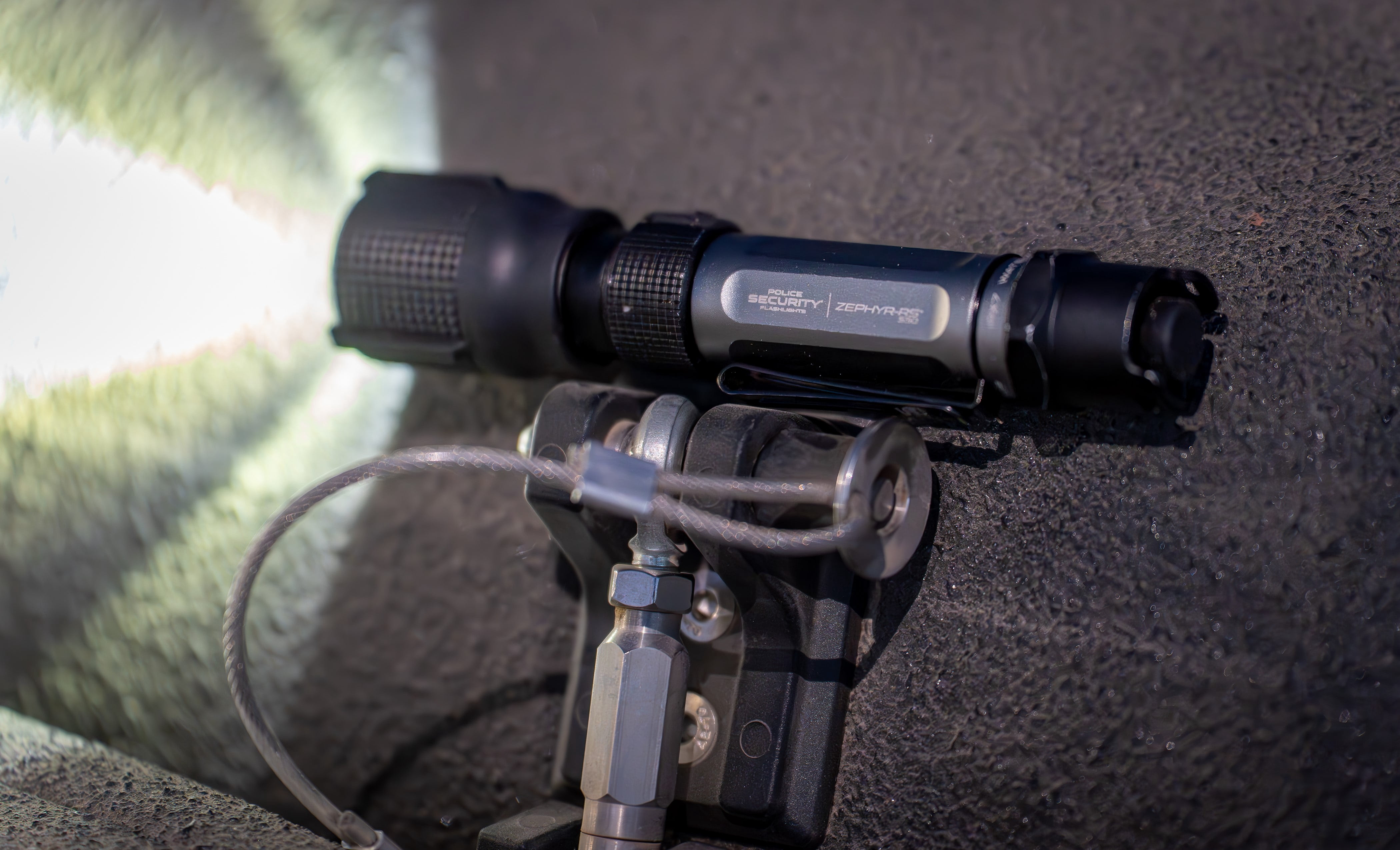 Police Security Zephyr-RS Flashlight