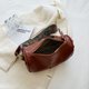 thumbnail image 4 of Bolsa de hombro para mujer a la moda, cruzados de cuero PU de color puro (café) Likrtyny Para Estrenar, 4 of 9