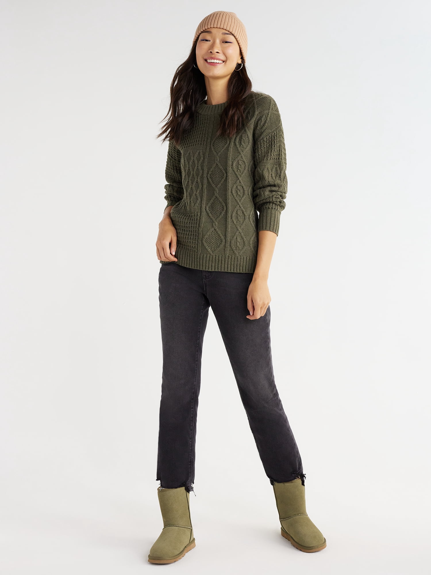 Time and Tru Women's Destructed Hem Straight Leg Jeans, 25.5" Inseam for Short, Sizes 4S-20S