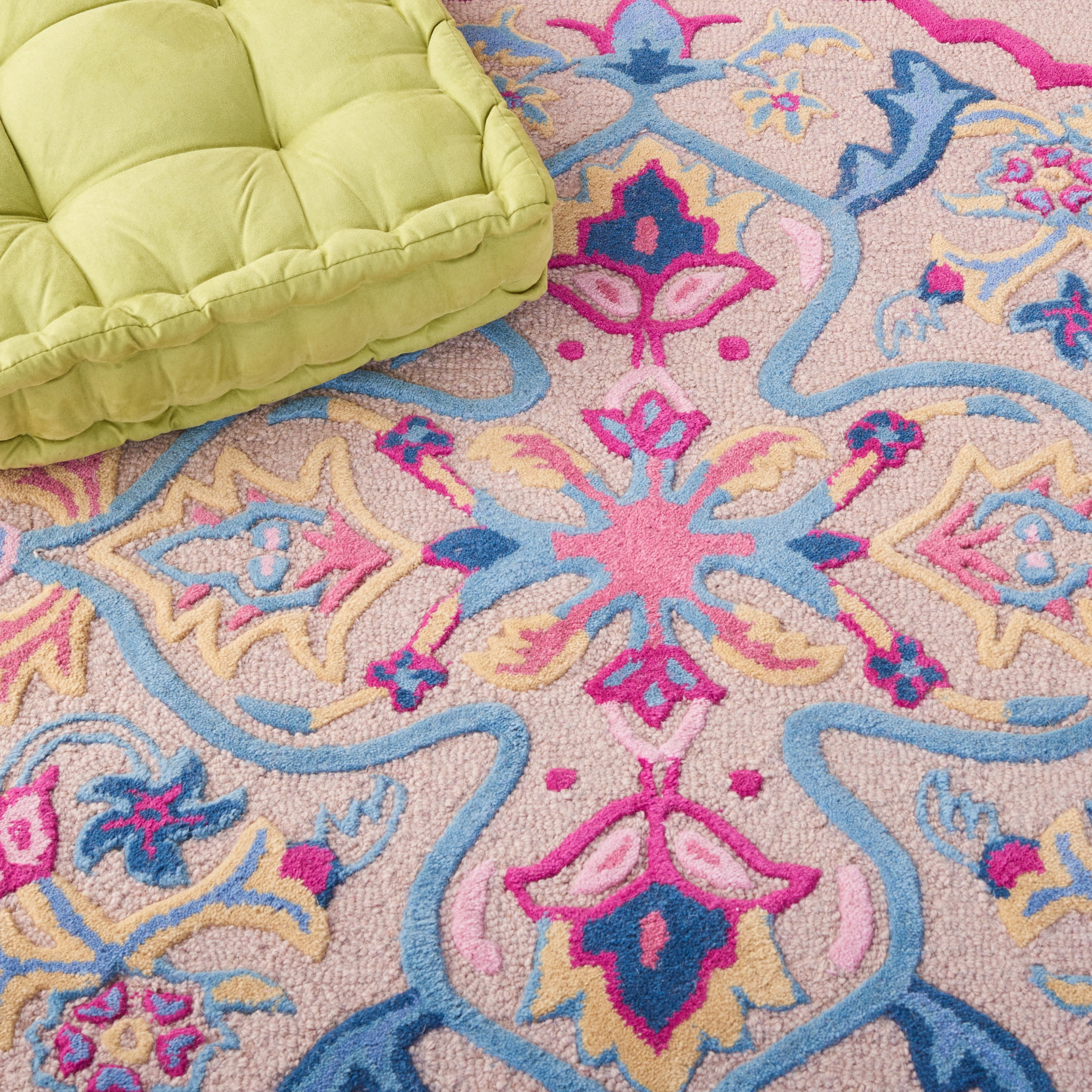 SAFAVIEH Bellagio Rio Floral Wool Runner Rug, Light Pink/Multi, 2'3" x 11'