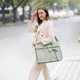 thumbnail image 4 of Bolsa para portátil MOSISO para mujer de 15 a 15-15,6 pulgadas, piel sintética, color verde salvia, 4 of 8