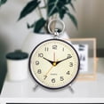thumbnail image 1 of Reloj Despertador Silencioso con Luz, Reloj de Mesa de Escritorio Decorativo Que No Hace Tictac, Despertador de Noche, Agitador de Cama para Sala de E negro, 1 of 10