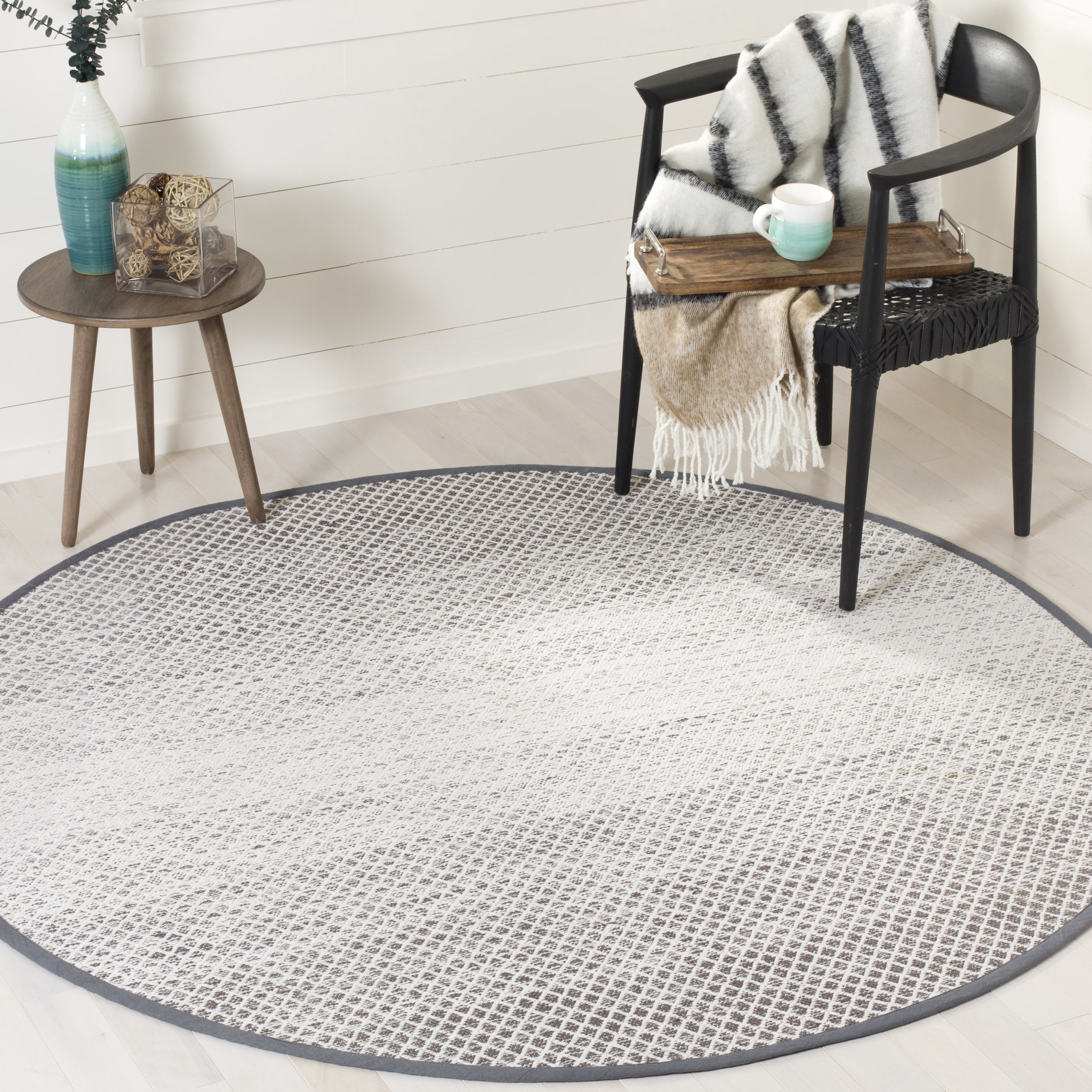 SAFAVIEH Montauk Vaughn Geometric Cotton Area Rug, Light Grey/Ivory, 8' x 8' Round