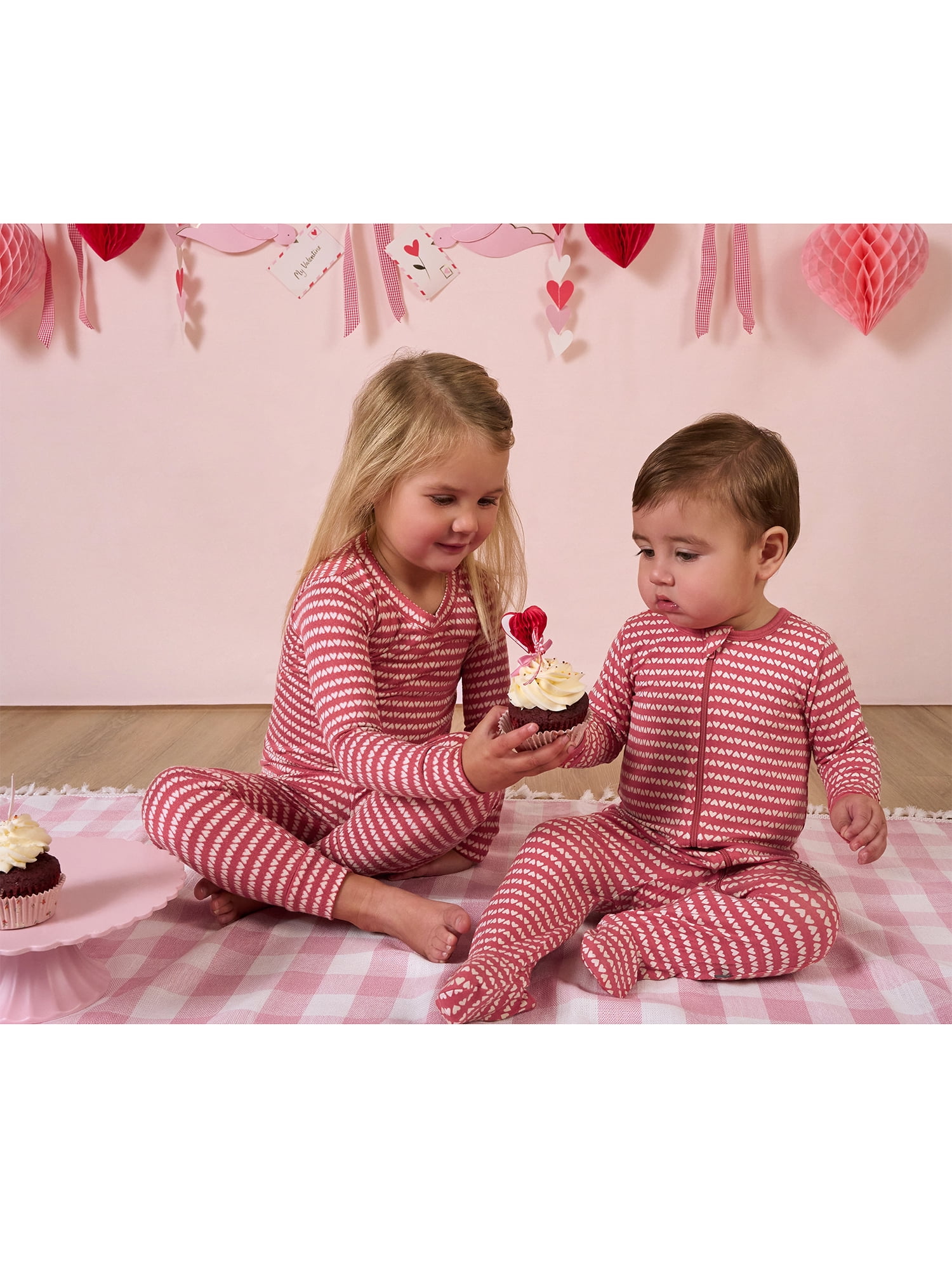 Modern Moments by Gerber Toddler Valentine´s Day Pajama Set, 2-Piece, Sizes 12M-5T