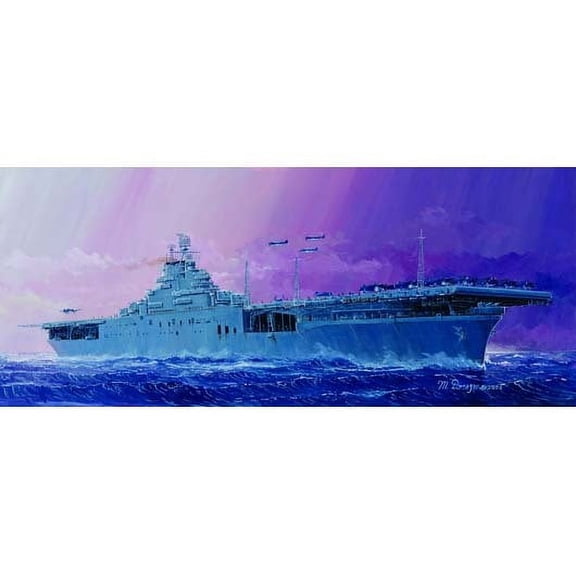 1/700 USS Essex CV9 Aircraft Carrier