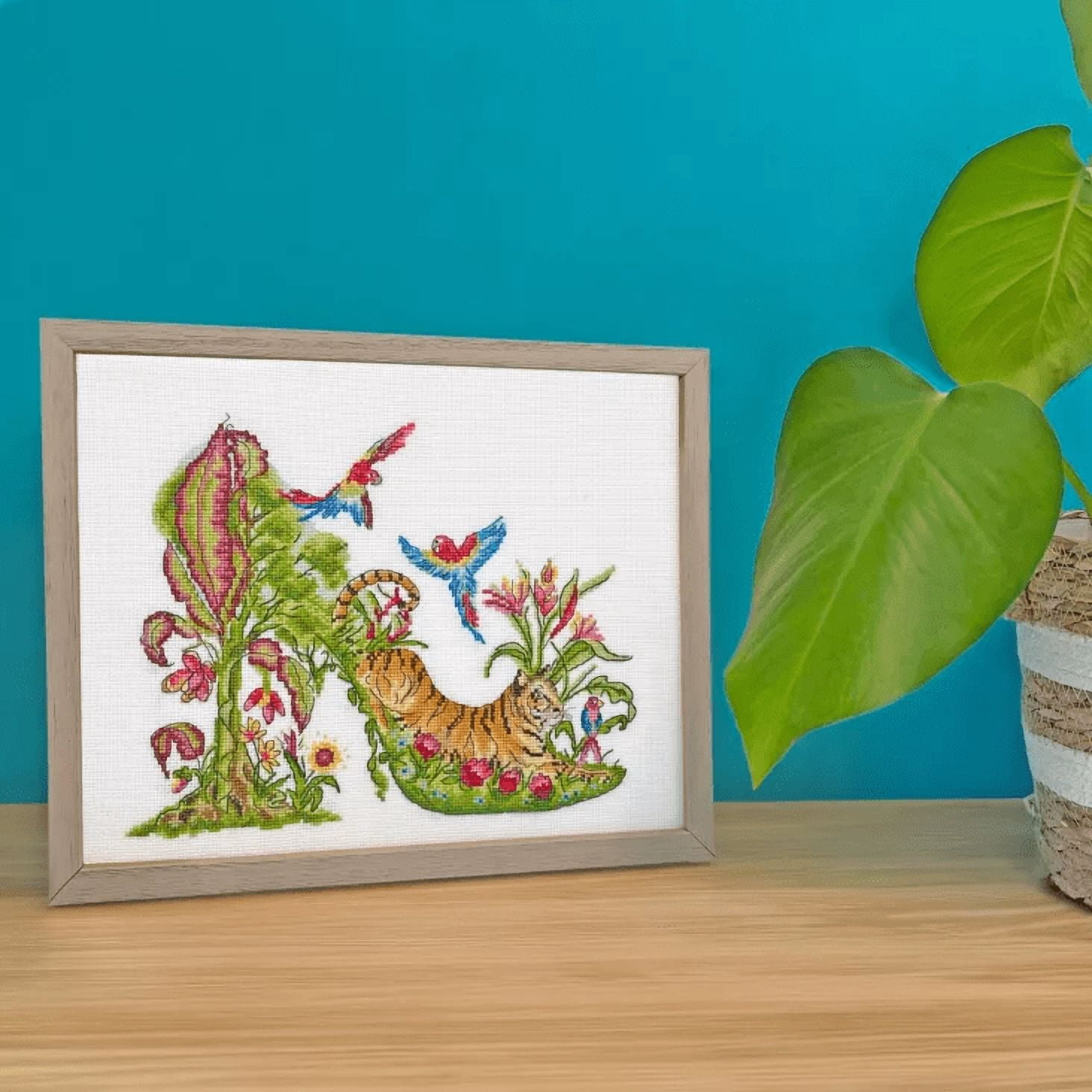 Walk On The Wild Side XSK26 Counted Cross Stitch Kit