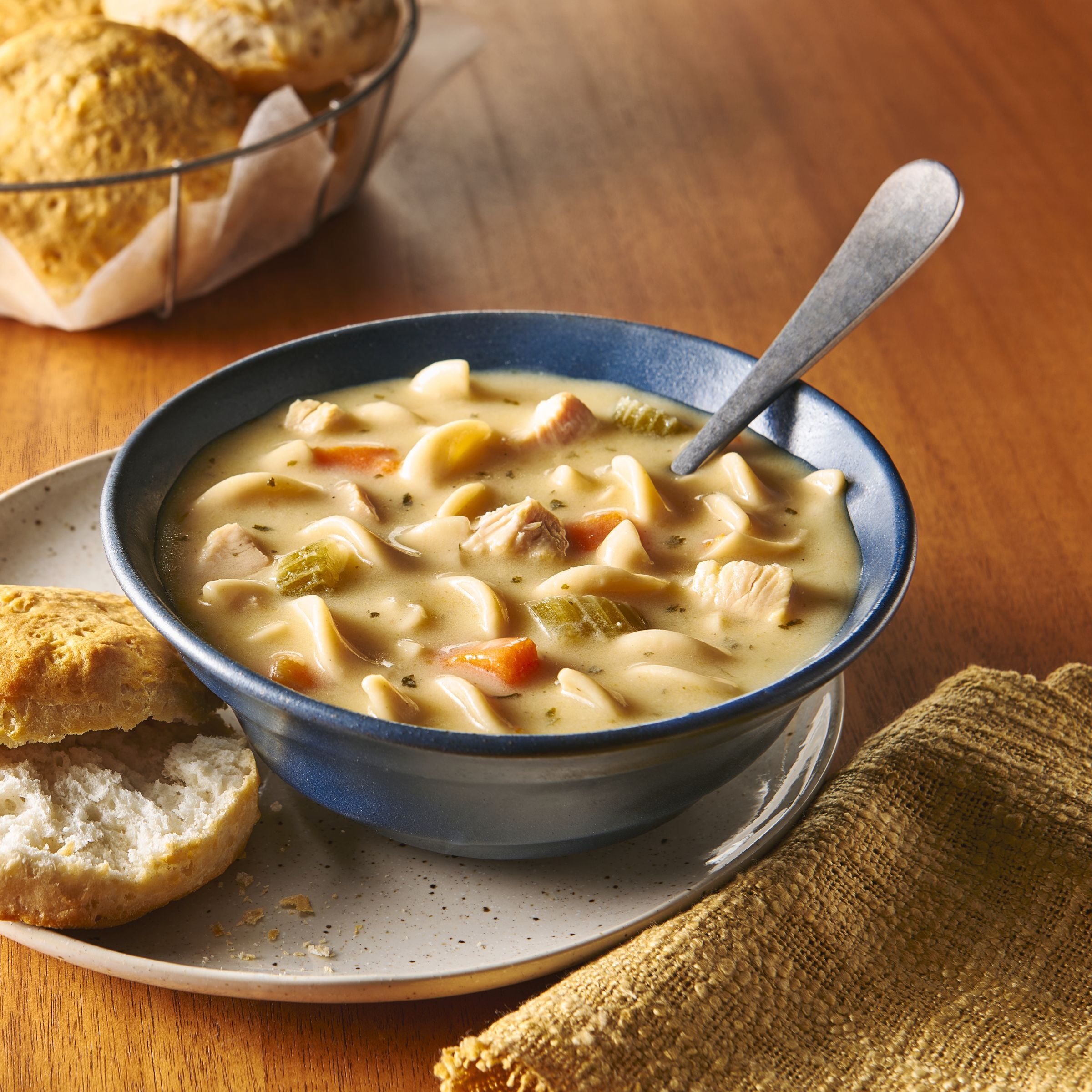  Progresso Rich & Hearty, Chicken & Homestyle Noodle Canned Soup,  19 oz. : Grocery & Gourmet Food