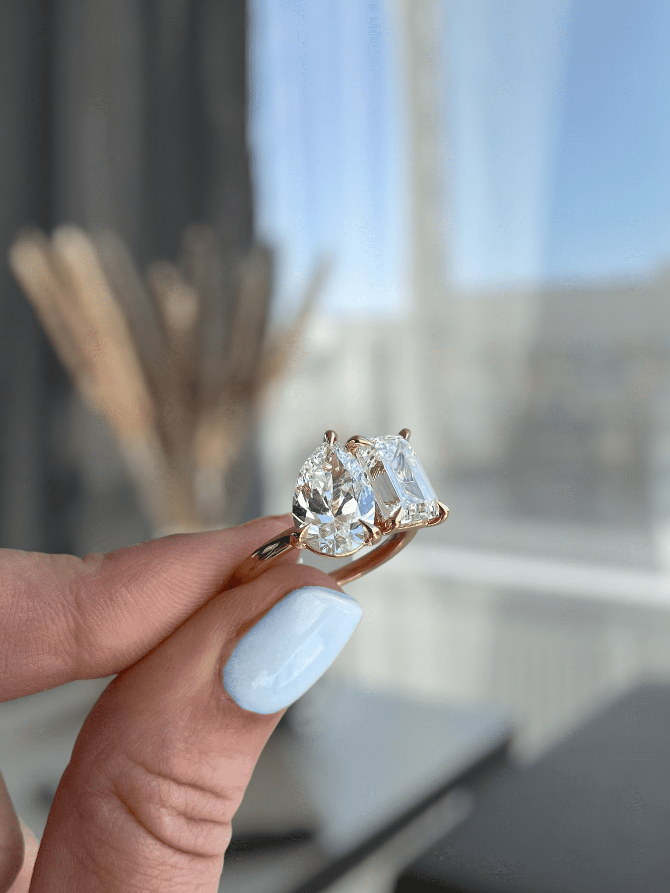 ESTE ORIGIN 4Ct Toi Et Moi Ring - Pear & Emerald Cut Moissanite Diamond Engagement Ring in 10K Yellow Gold Two Stone Ring for Women, US 8.5.
