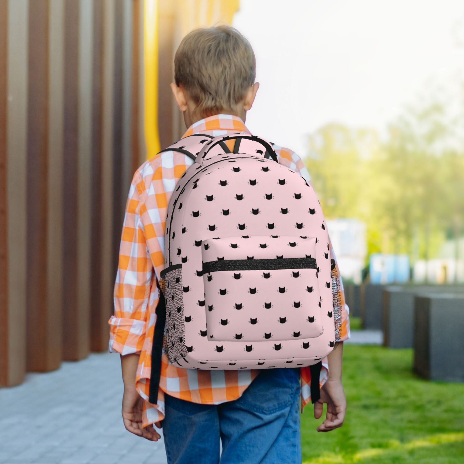 Xecao Cute Cat Travel Backpack: A spacious, stylish computer backpack ideal for men and women, perfect for college, school, or daily travels