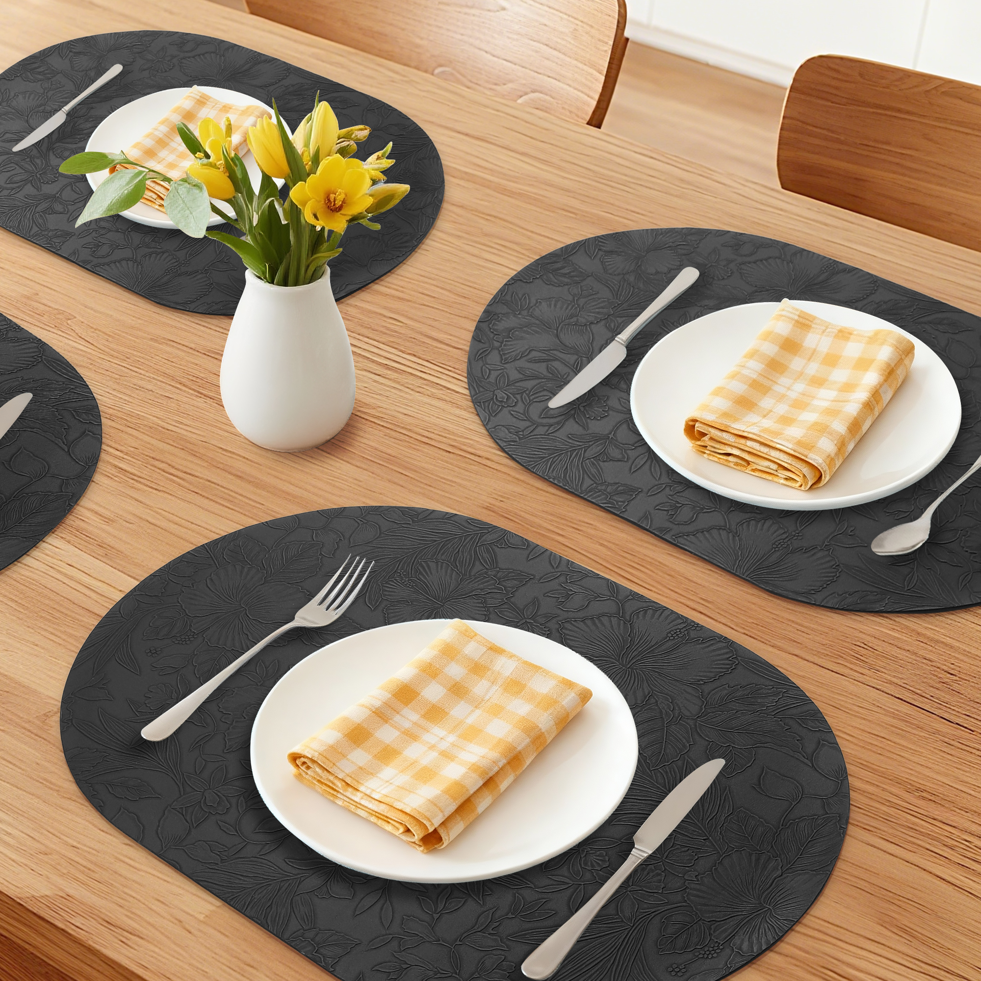 Placemats Set of 6 Leather Placemats for Kitchen Dining Table Decor Waterproof Heat Resistant Table Placemats Black 17.7*11.8inch