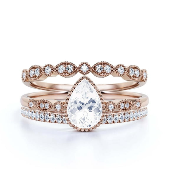 Dazzling Boho & hippiepie 2.25 Carat Pear Cut Diamond Moissanite Engagement Ring, Classic Wedding Ring, Two Matching Band in 10k Solid Rose Gold, Birthday Gift, Promise Ring, Anniversary Ring