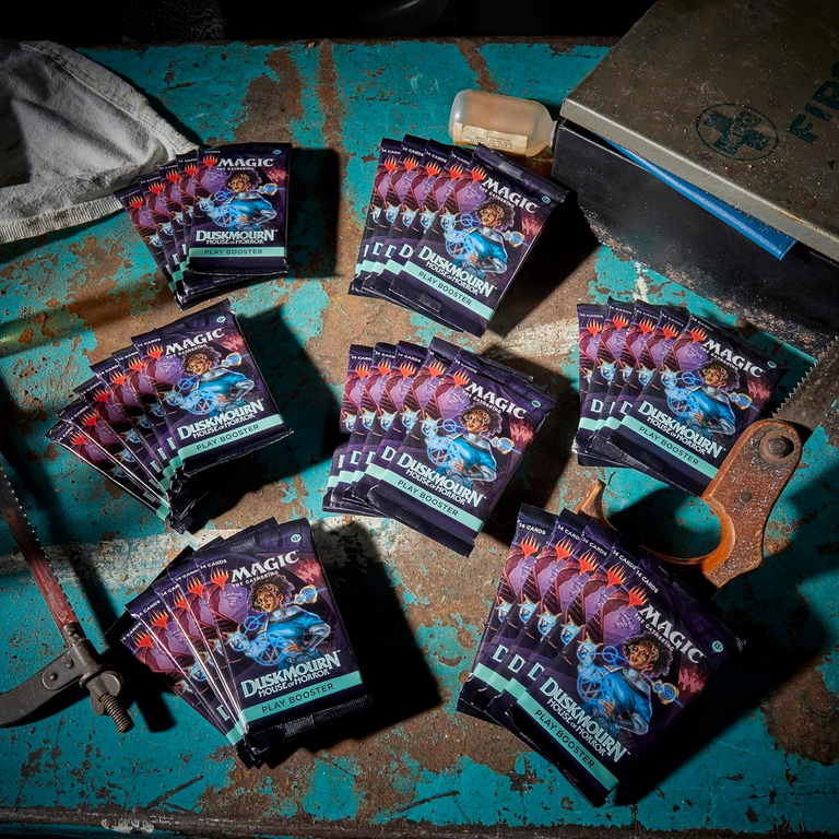 Magic: The Gathering Duskmourn House of Horror Play Booster Box