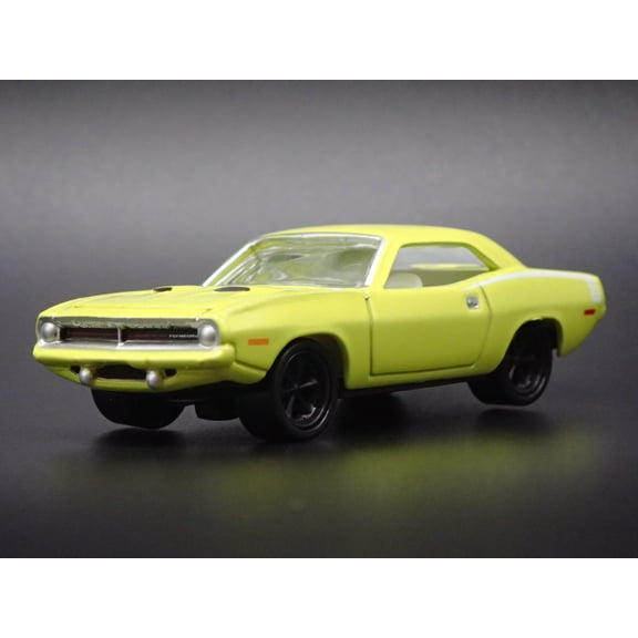 Open Box 1970 70 PLYMOUTH CUDA 383 GREEN 1:64 SCALE COLLECTIBLE DIORAMA DIECAST MODEL CAR