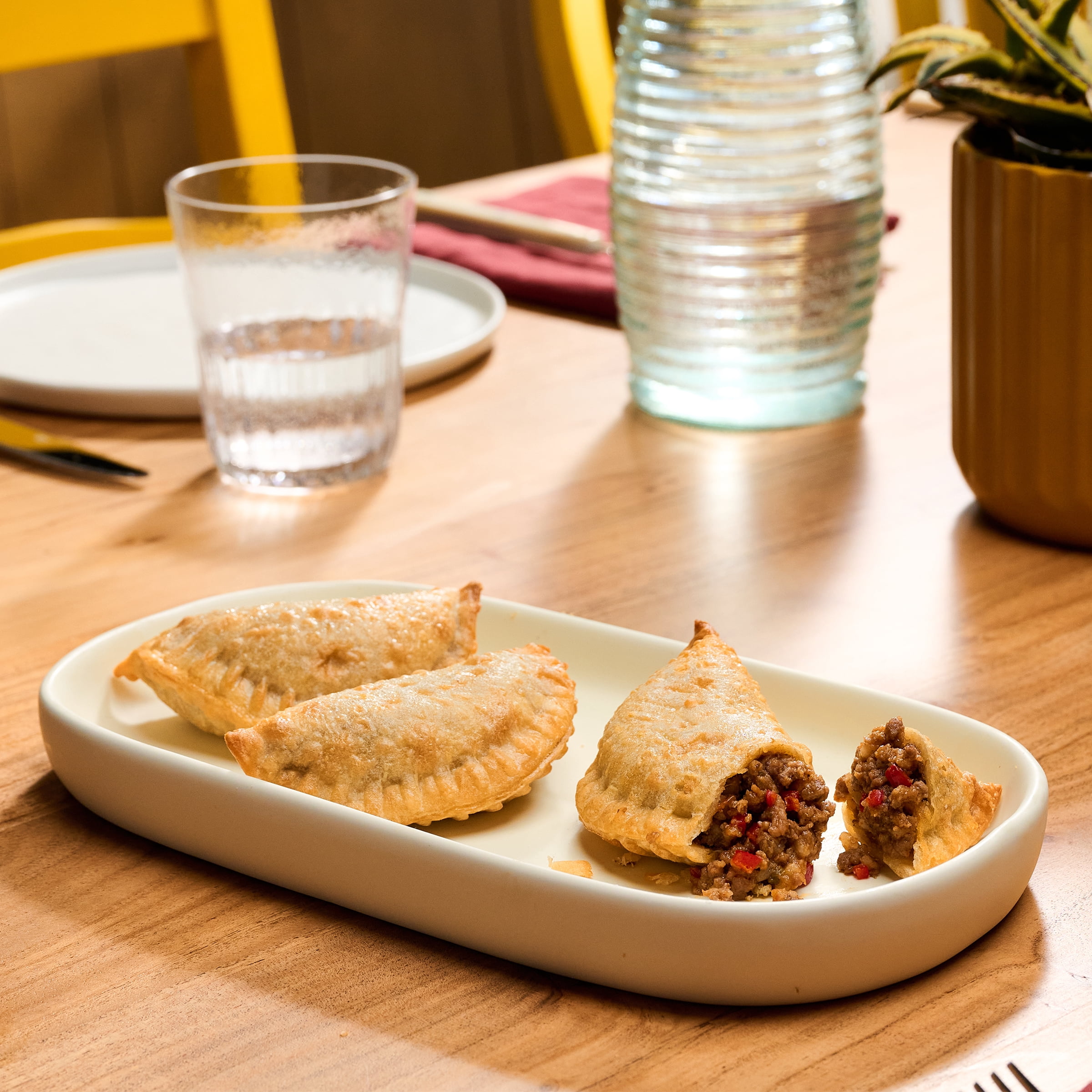 Del Corazón Beef Empanadas, 7.5 oz (Frozen)
