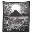 thumbnail image 1 of Tapiz Sun Mountain en microtela blanco y negro de 150 x 100 cm, 1 of 3