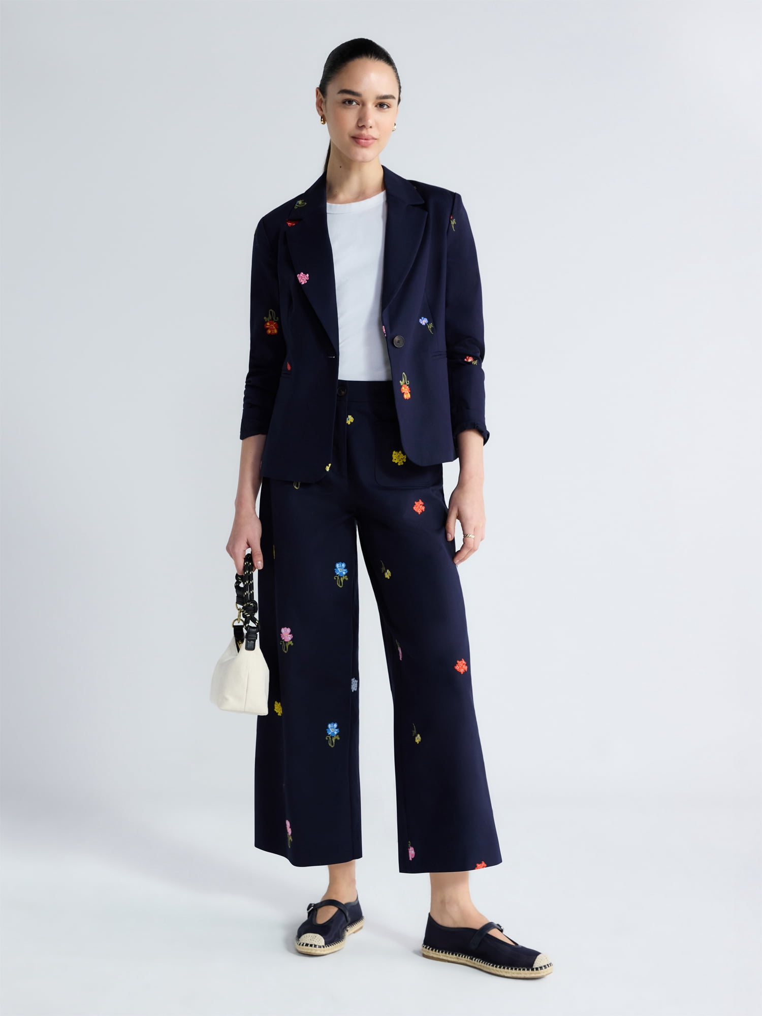 Free Assembly Women's Embroidered Wide Leg Cropped Pants, 26" Inseam, Sizes 0-18