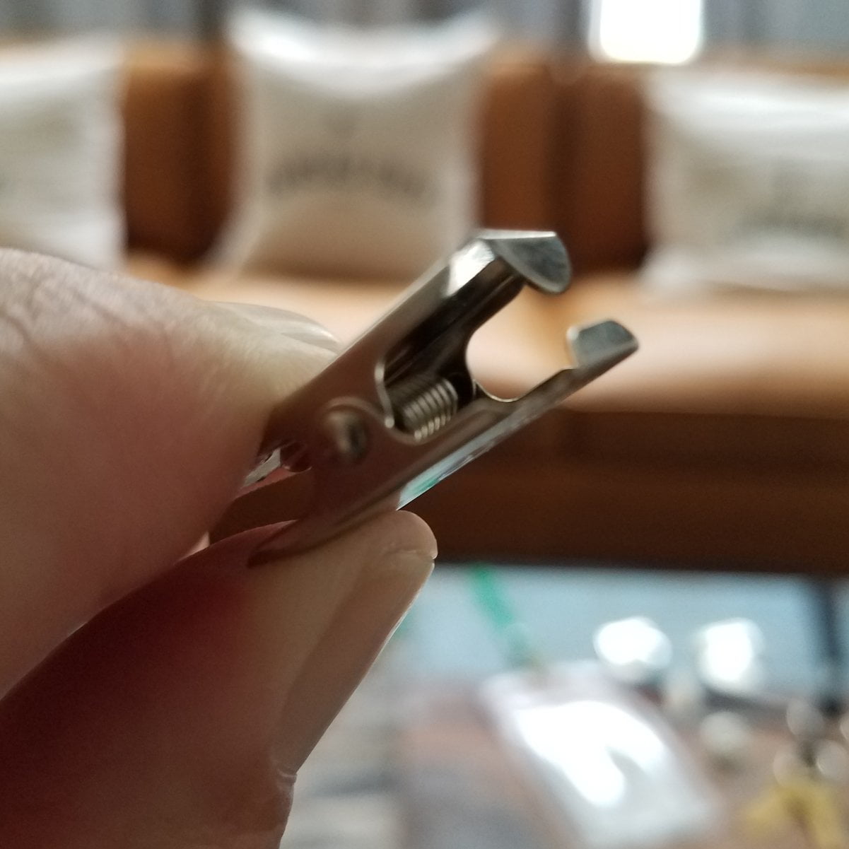 Bulk 100 Pack - 1 Inch Bulldog Clips for Making Lanyards Arts & Crafts - Alligator Style Metal ID Clip Findings - DIY Supplies for ID Badges, Eyeglass Retainers & More by Specialist ID