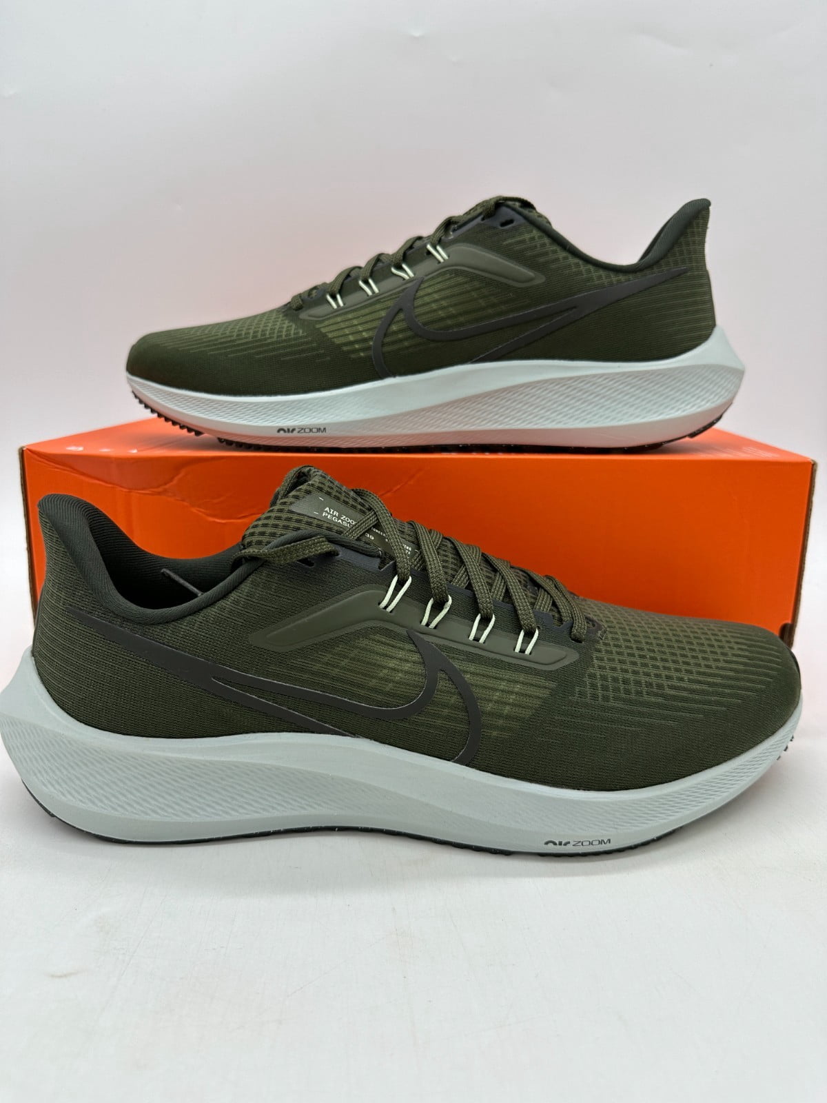 Mens Size 4.5 Nike Throwing Shoes Zoom Rival SD 2 Fz9665-001 Women Sz 6 Nike Zoom Rival SD 2 Throwing Shoes FZ9665-001 Shot Put  main image 3