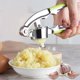 thumbnail image 5 of ¡Gran oferta! Prensa de ajo multifuncional para cocina, mazo de ajo de acero inoxidable, prensa Manual para pasta de ajo y ajo, 5 of 9