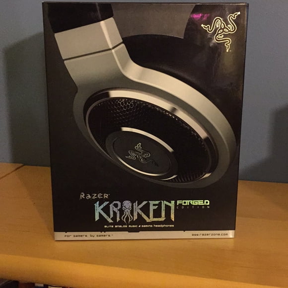 Auriculares Razer Kraken Forged Edition con cable, gris