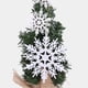 thumbnail image 1 of Paquete de 36 adornos de copo de nieve blancos de plástico, decoraciones navideñas de invierno, decoraciones colgantes de copo de nieve para el árbol de Navidad del país de las maravillas de invierno, 1 of 4