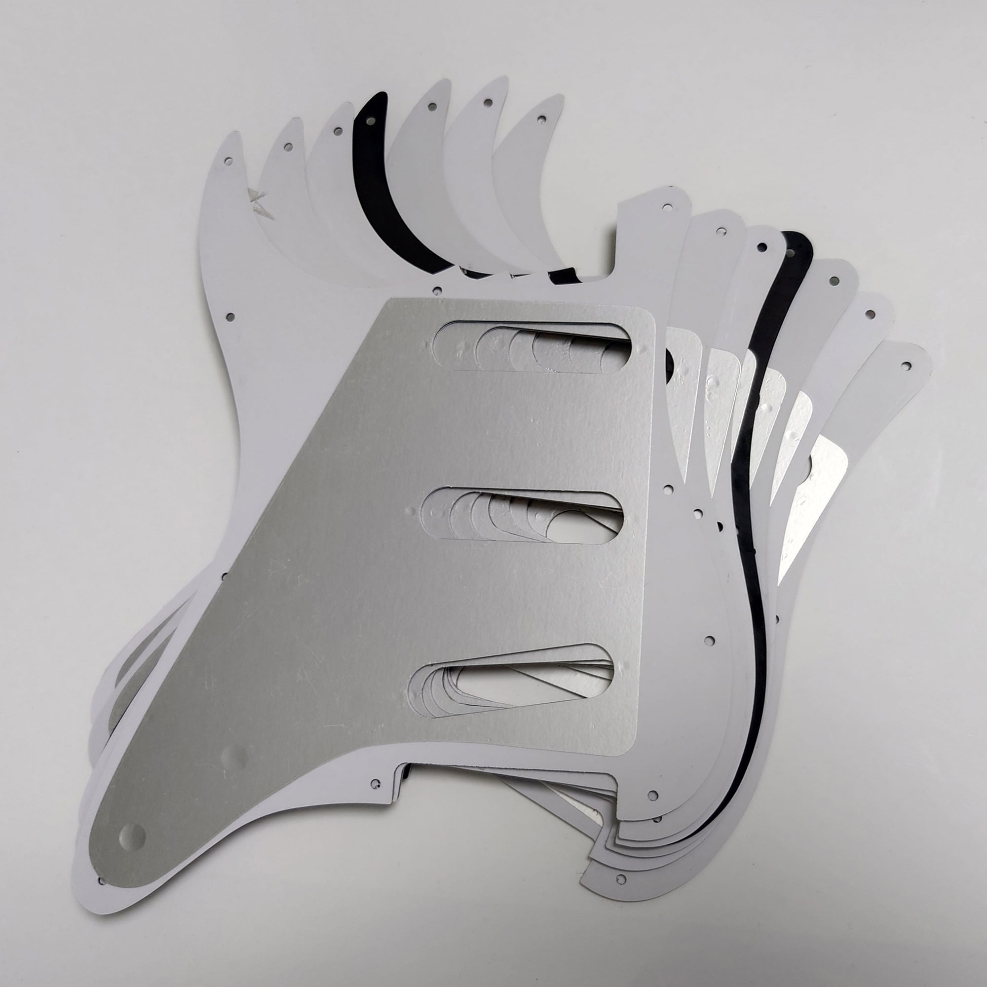 Custom Electric Guitar Pickguard For FD US 11 Screw Hole SSS Scratch Plate Electric guitars Replacement parts 7 colours availab