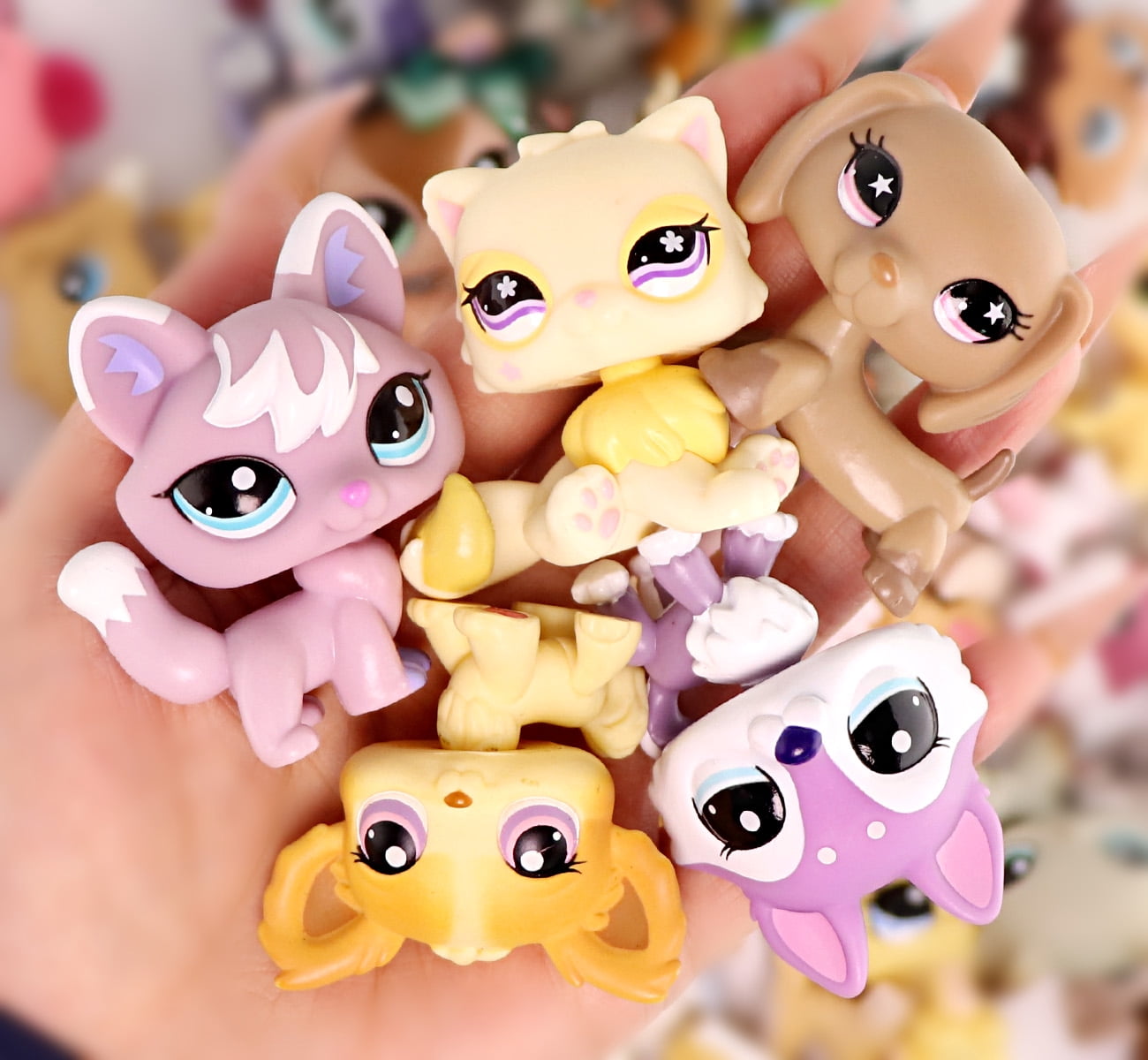 6 pcs Minilpsshop Random Mini Pet Toys Shorthair Cat Collie Dachshund Kitten Wolf Husky Cocker Spaniel Lamb
