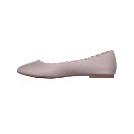 ballet flats with scalloped edges