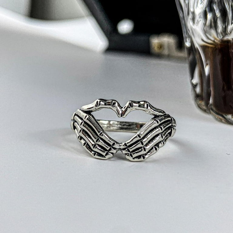 Skeleton finger ring deals